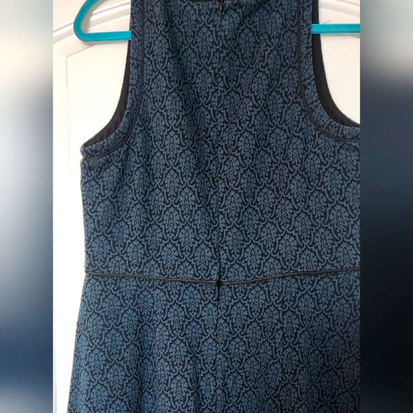 LOFT Sleeveless Blue Patterned Dress - Picture 4 of 5